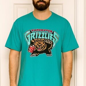 Mitchell & Ness Vancouver Grizzlies Tee - 2XL